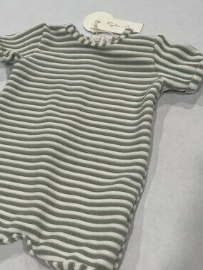 Boy - 0-3M - NWT Rylee + Cru Shorty One-Piece Sage Stripe